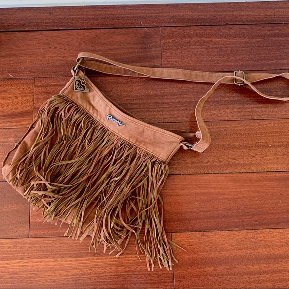 Roxy Boho Messenger bag with fringe - Picture 1 of 2